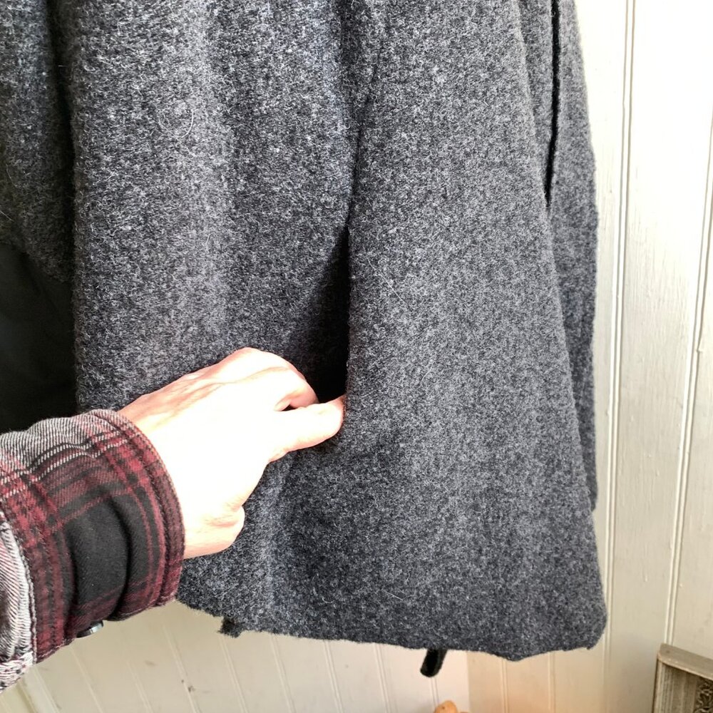 Luukaa Gray Wool Draped Dolman Sleeve Swing Style Jacket Coat US 10 Snap Close - Picture 13 of 16